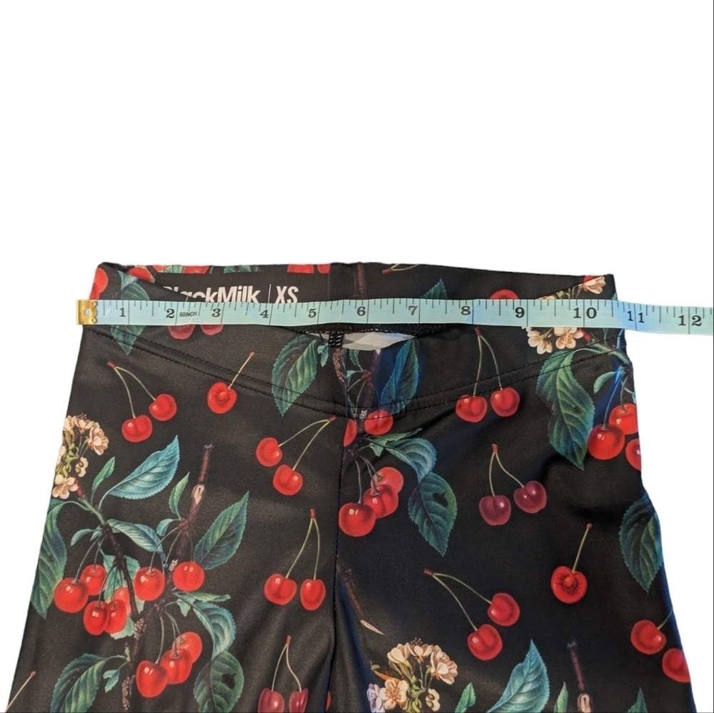 BLACKMILK Wild Cherry MF Leggings Size XS - Picture 4 of 7